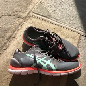 ASICS Women’s Gel Fit Nova Cross-Training Shoes